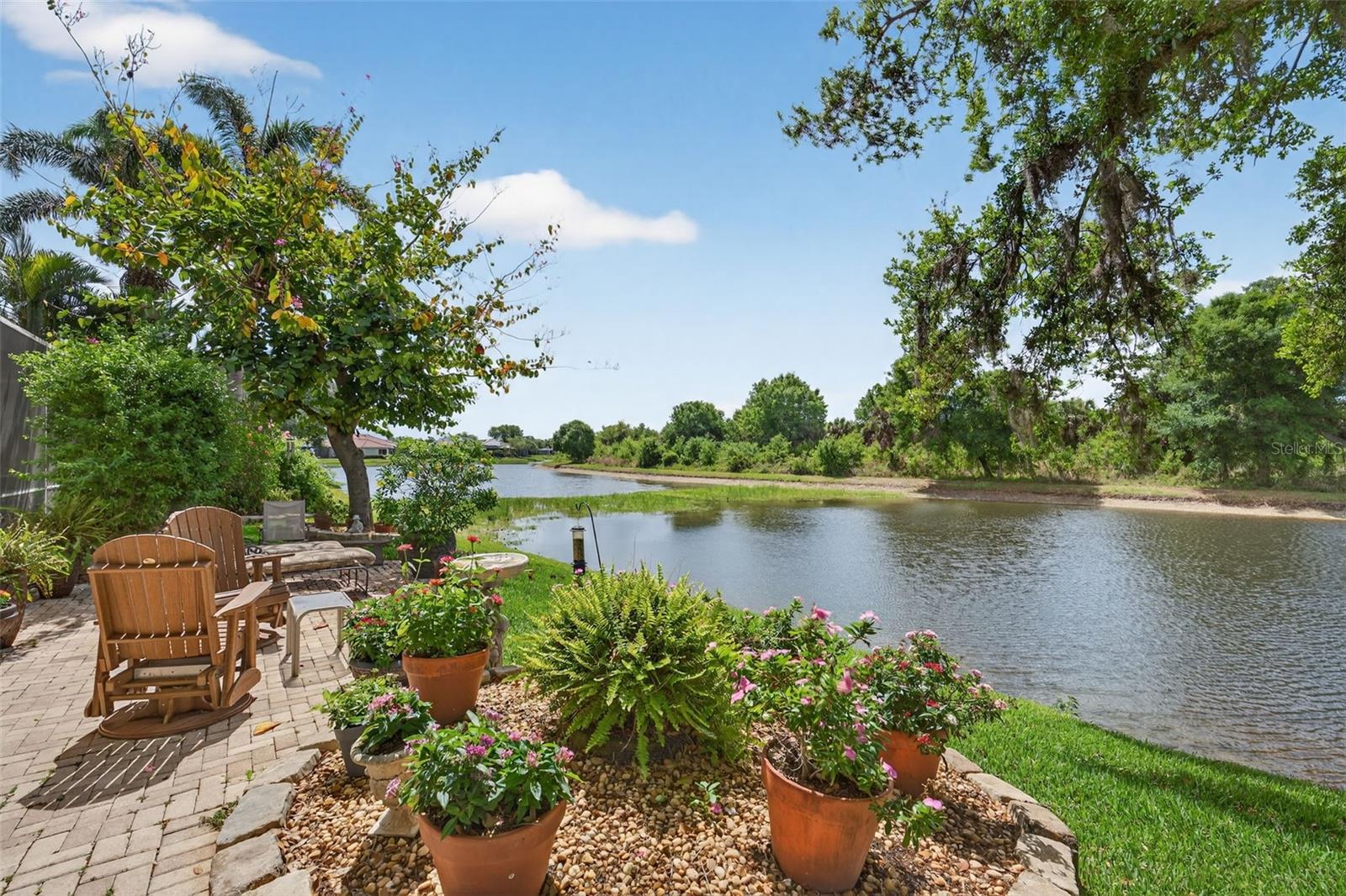 THE HAMPTONS - Residential