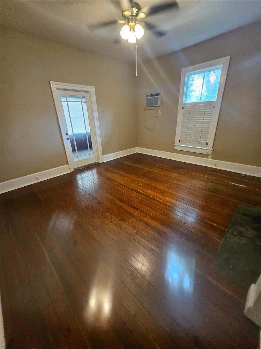 Photo of 725 N Westmoreland Drive #1, Orlando, FL 32804 (MLS # O6428917)