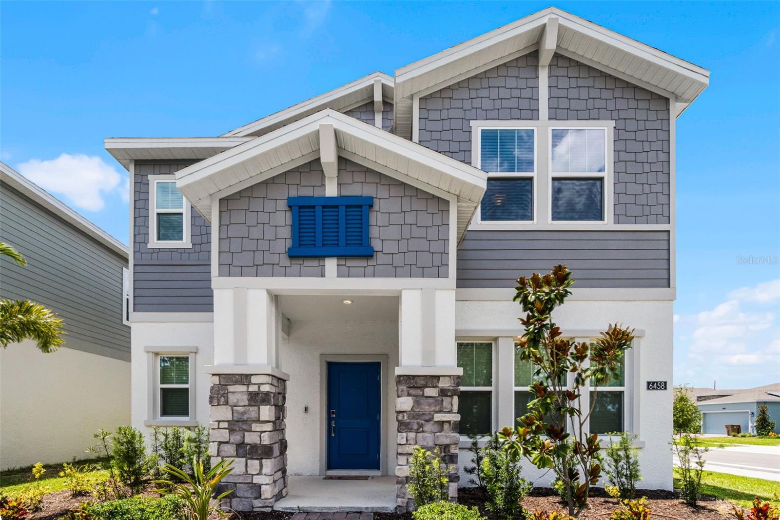 Modern 3-bed, 2.5-bath home with 2-car garage in the vibrant Pine Glen community. Enjoy an open-concept layout with quartz countertops,
stainless steel appliances, fresh tile, and plush carpet. Upstairs features spacious bedrooms and a private primary suite. Relax on the covered
lanai with a low-maintenance yard. The community park and playground are nearby. Top-rated Harmony schools, 20 min to Lake Nona, 40 min to Cocoa & Melbourne beaches!