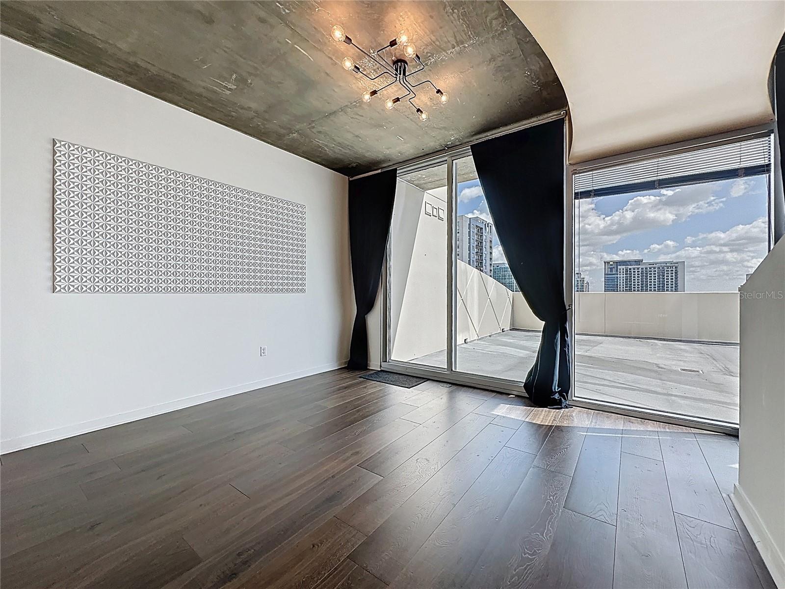 SOLAIRE/PLAZA CONDO - Residential