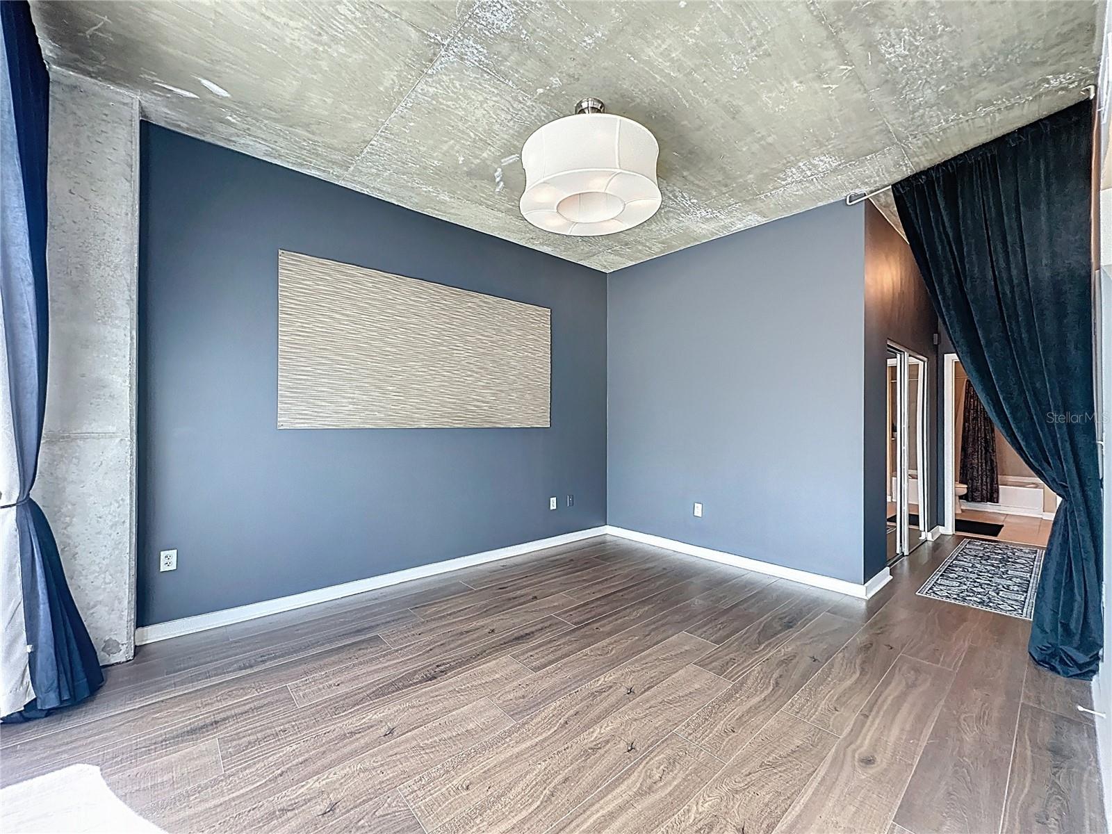 SOLAIRE/PLAZA CONDO - Residential