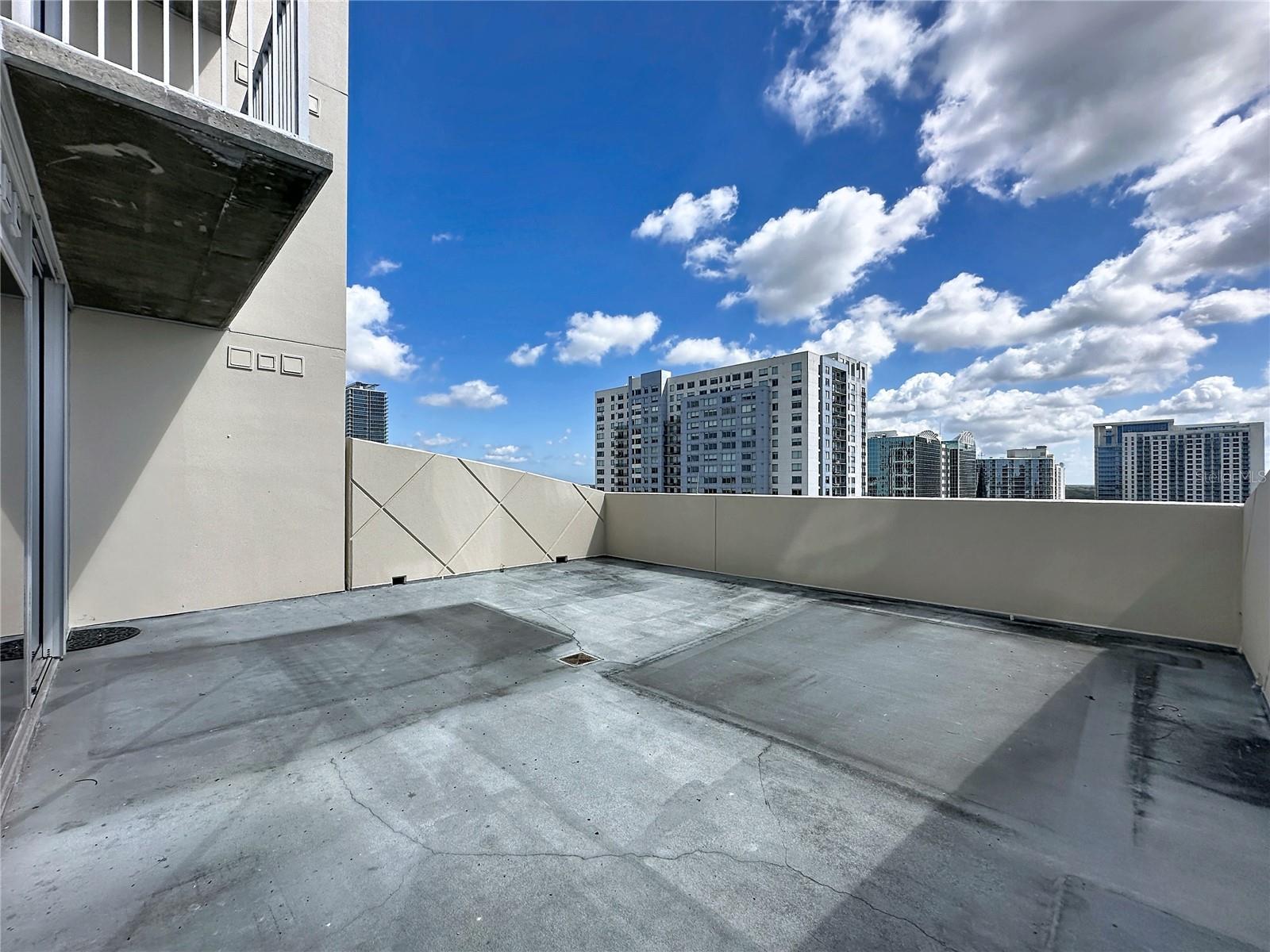 SOLAIRE/PLAZA CONDO - Residential