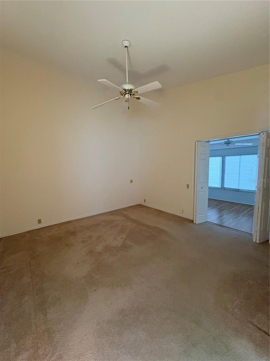 THE ESTATES - Residential Lease