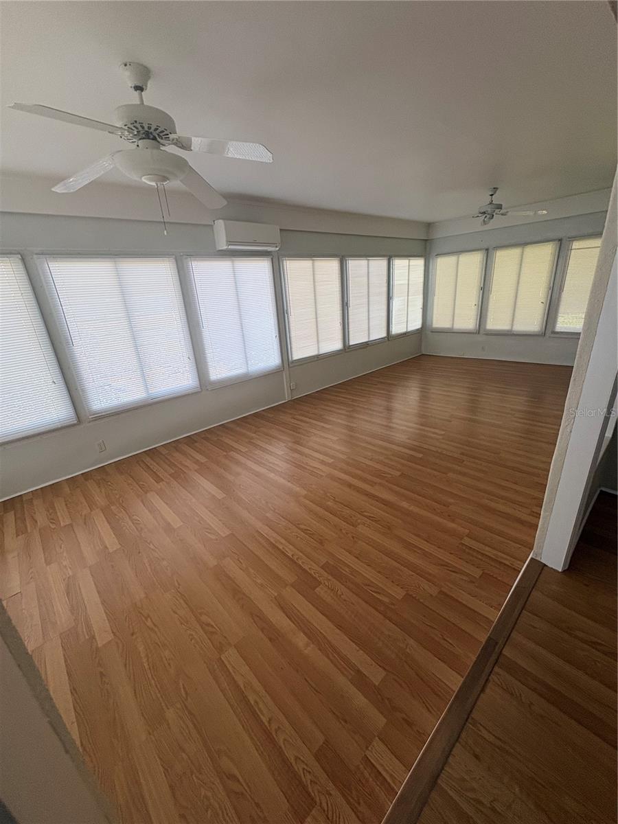 THE ESTATES - Residential Lease