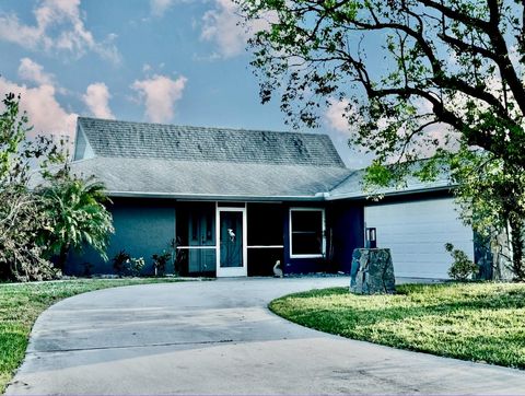 A home in VENICE