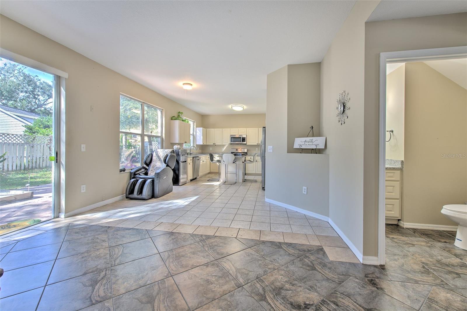 HUNTERS GREEN PRCL 17B PHAS - Residential