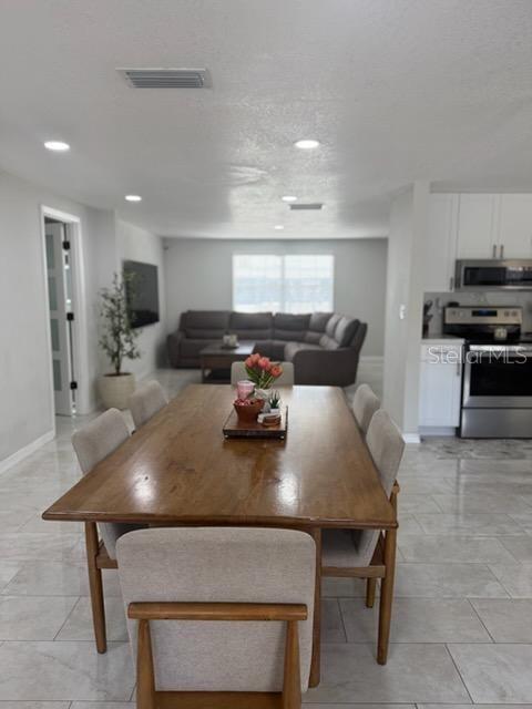 COUNTRY CLUB ACRES UNIT 3 - Residential