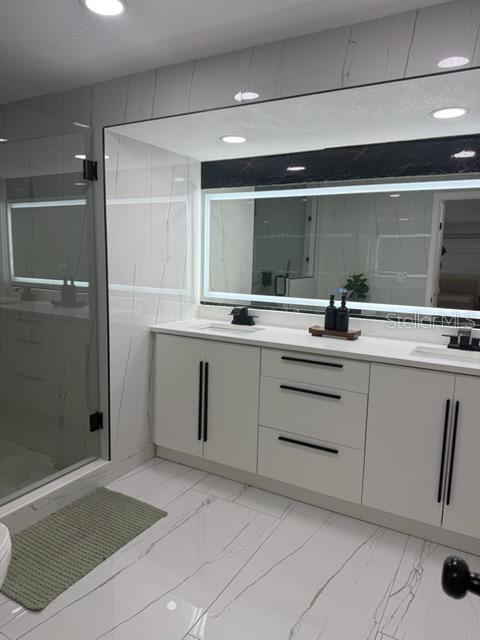 COUNTRY CLUB ACRES UNIT 3 - Residential