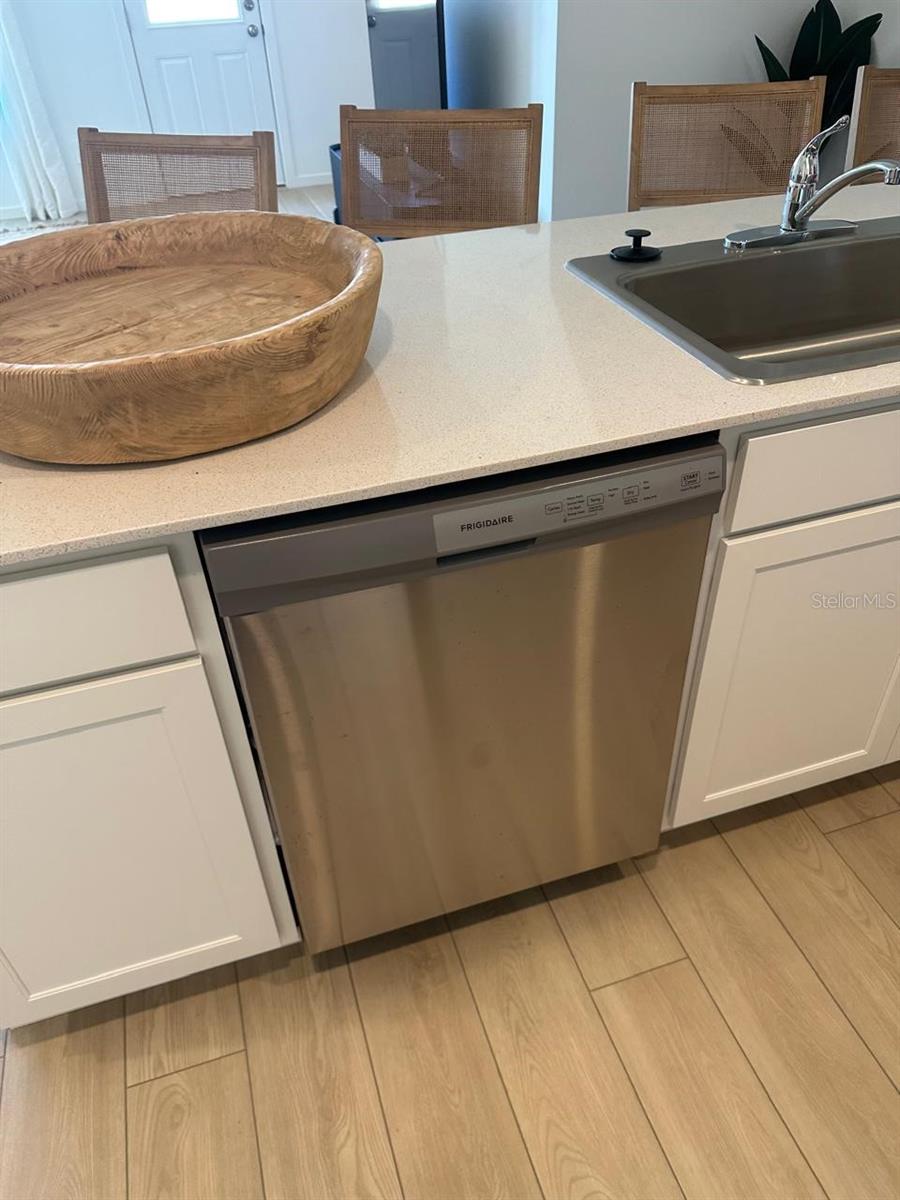 POSNER RESERVE PHASE 1D PB 203 PGS 35-40 LOT 207 - Residential Lease