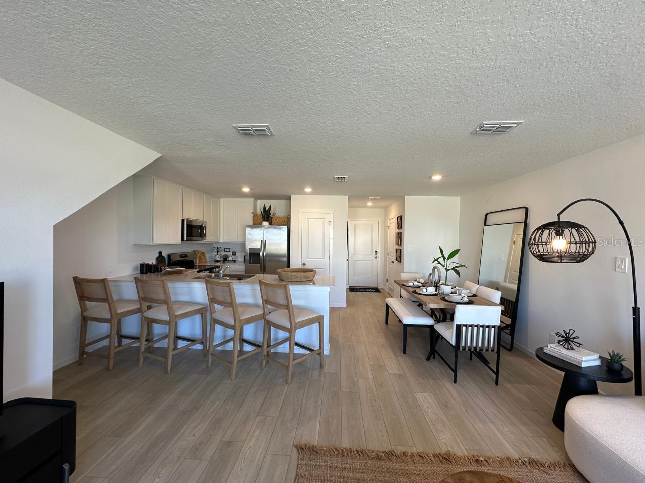 POSNER RESERVE PHASE 1D PB 203 PGS 35-40 LOT 207 - Residential Lease