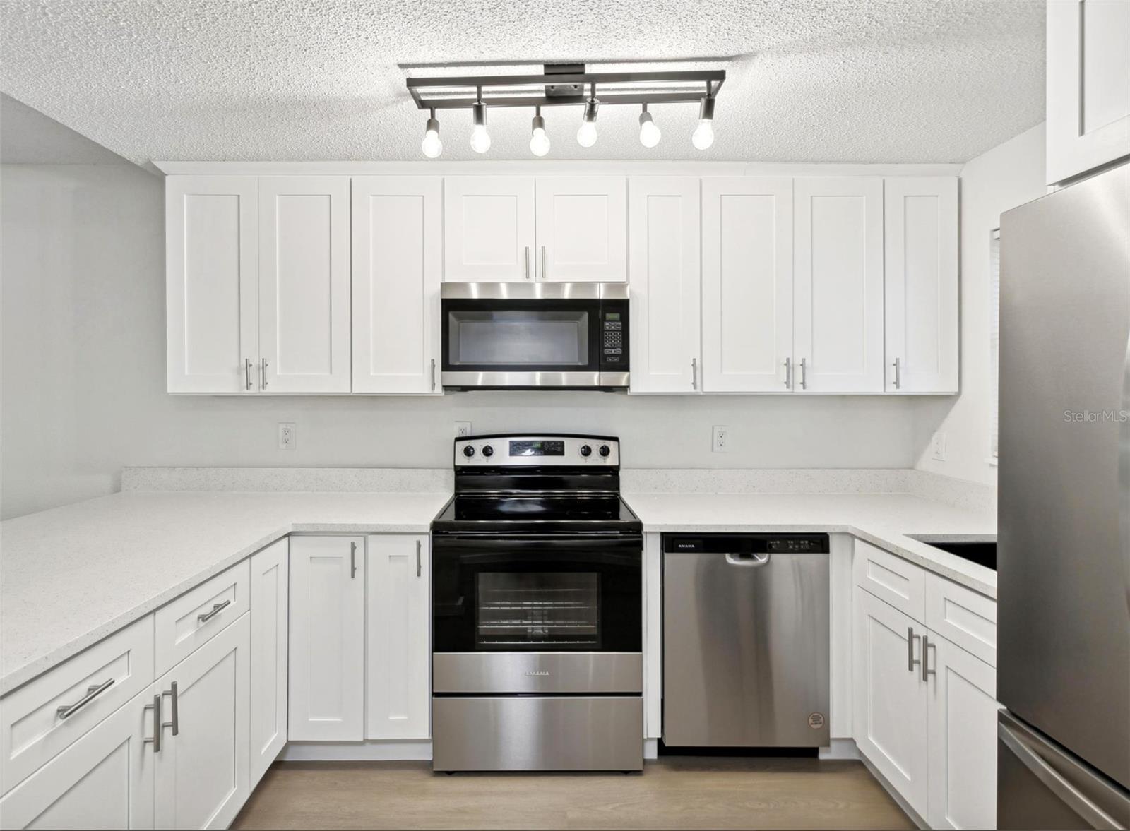 KALMIA CONDO - Residential