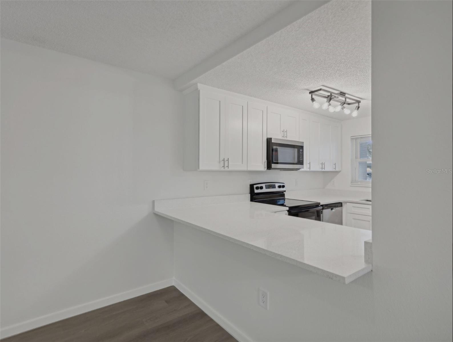 KALMIA CONDO - Residential