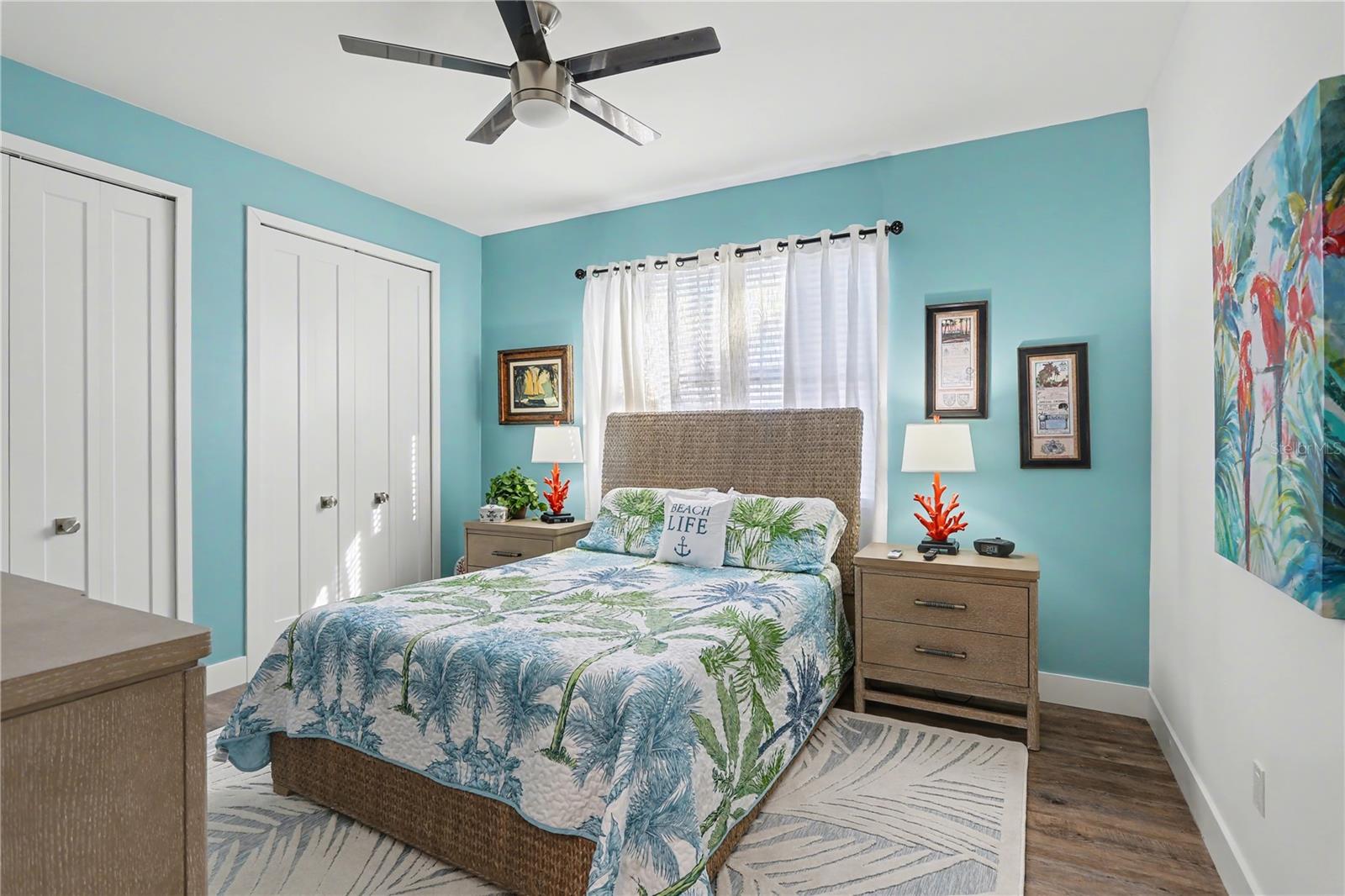 LATITUDES IN THE PARK - Residential