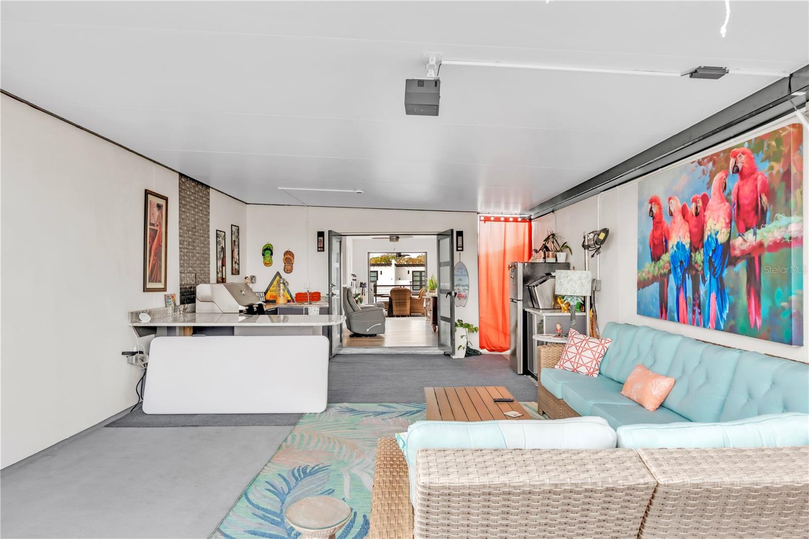 LATITUDES IN THE PARK - Residential