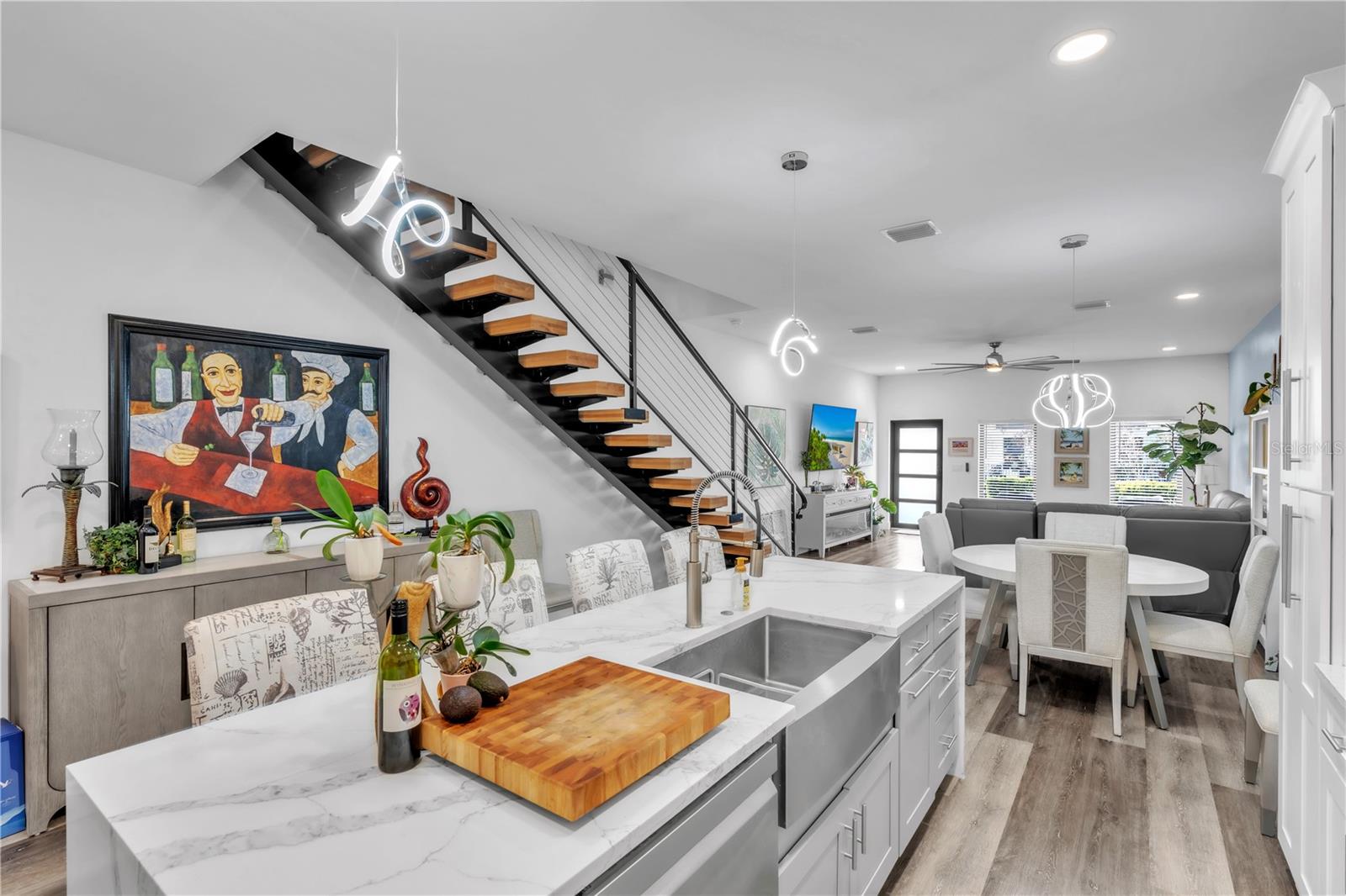 LATITUDES IN THE PARK - Residential