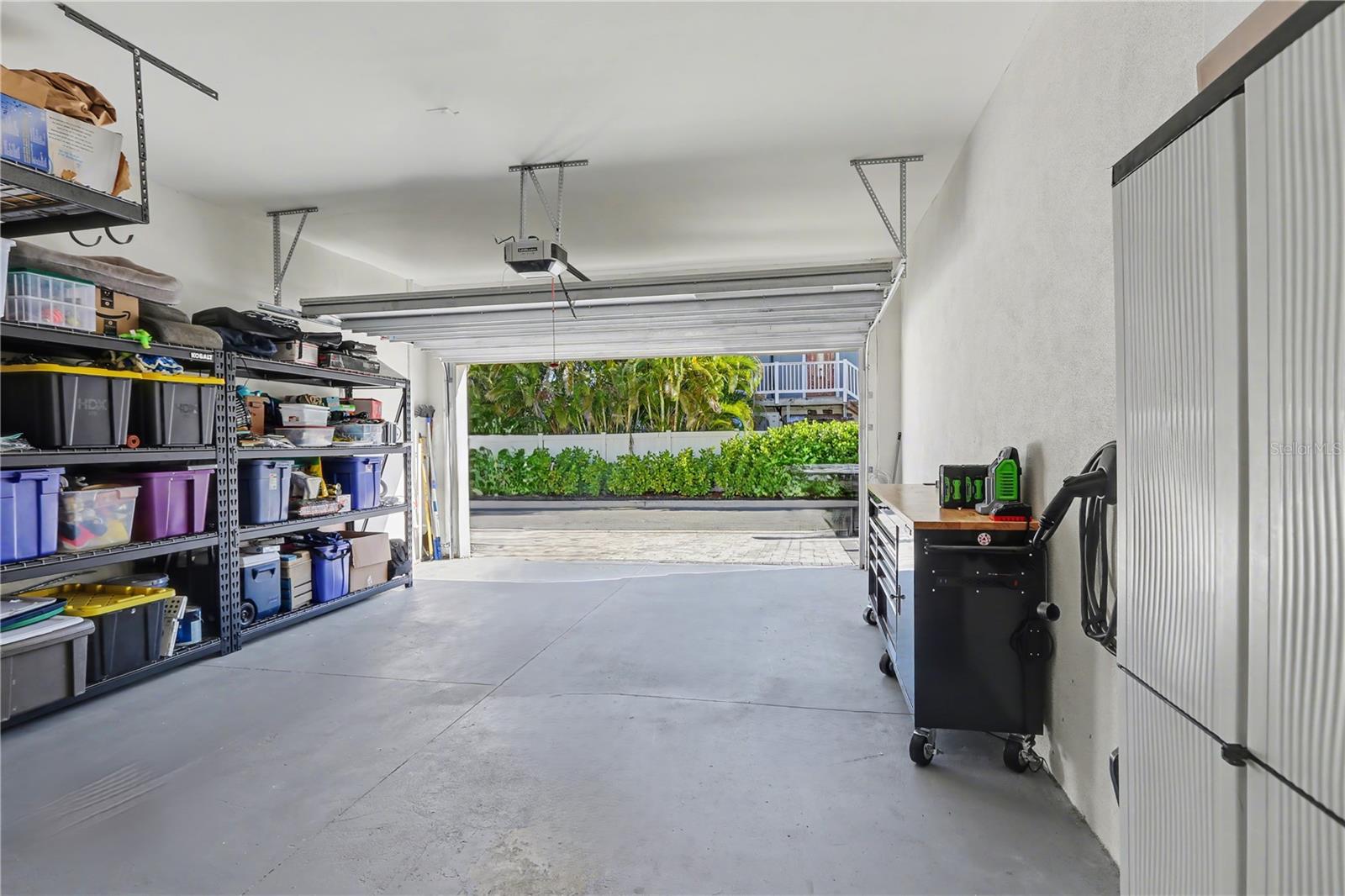 LATITUDES IN THE PARK - Residential