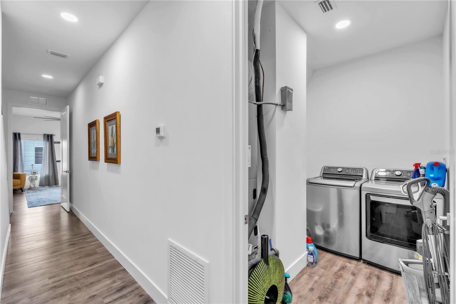 LATITUDES IN THE PARK - Residential