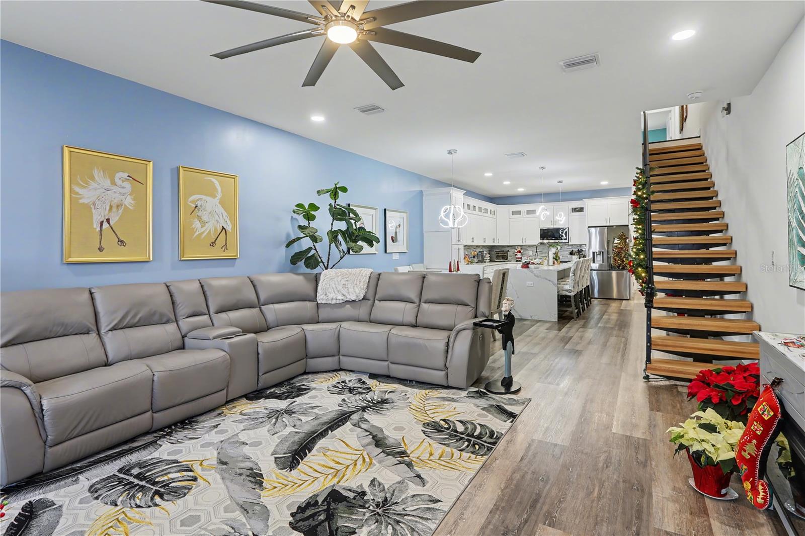 LATITUDES IN THE PARK - Residential