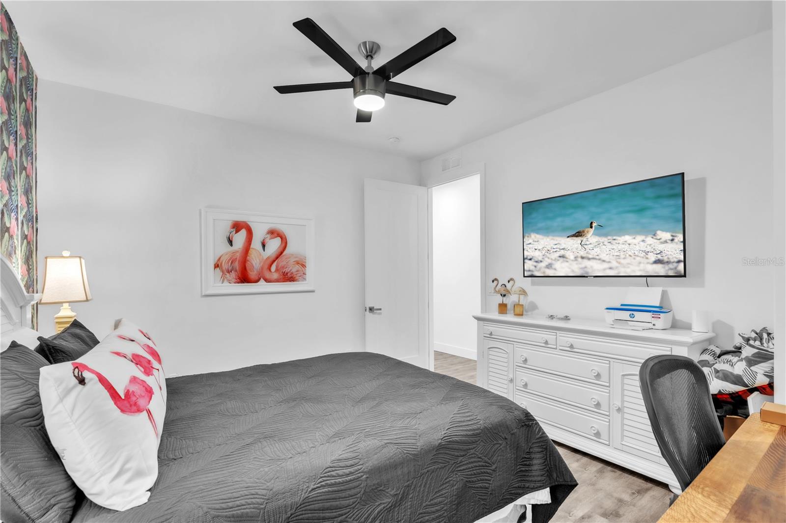 LATITUDES IN THE PARK - Residential