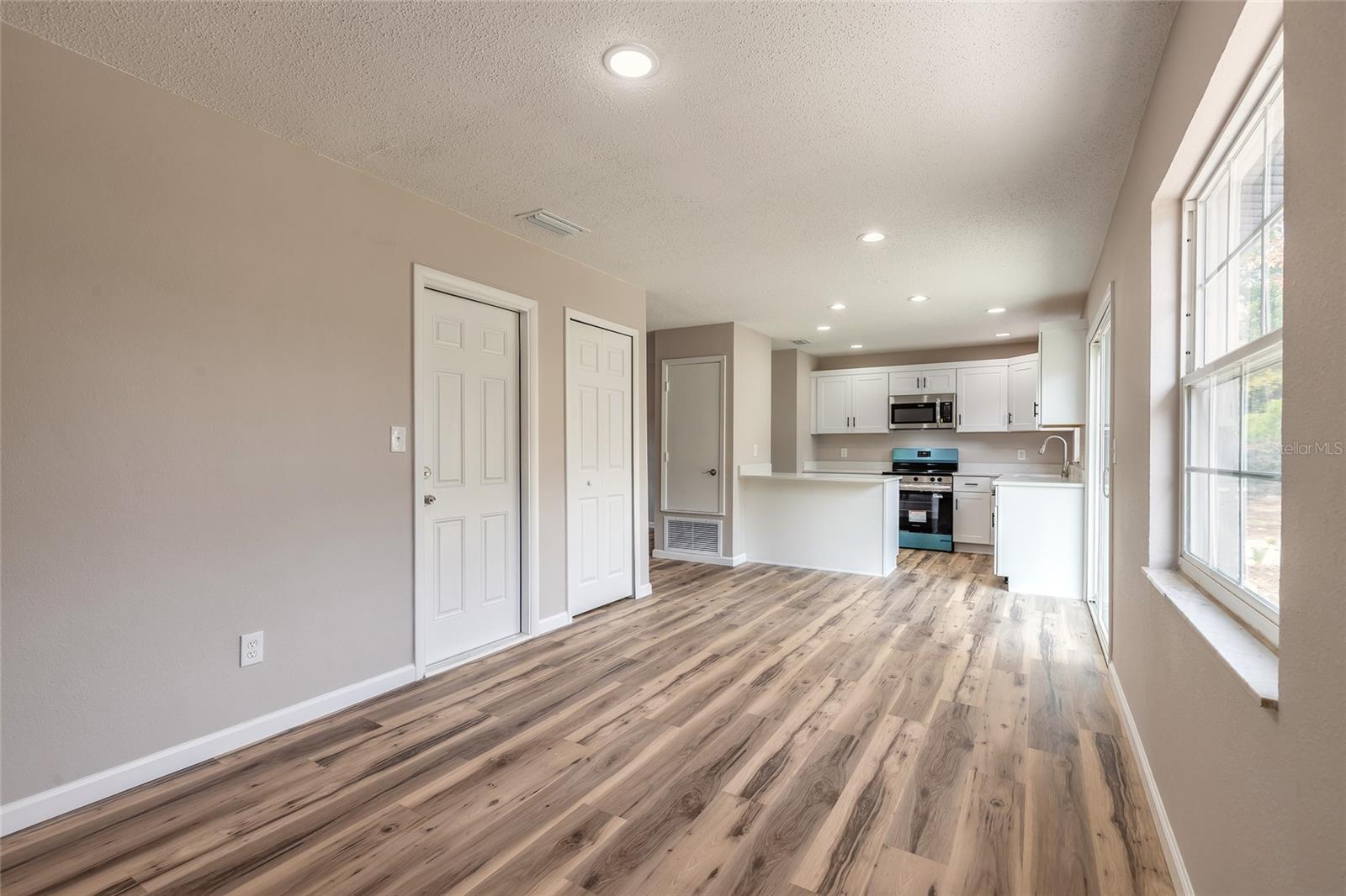 EDGEWATER HEIGHTS - Residential