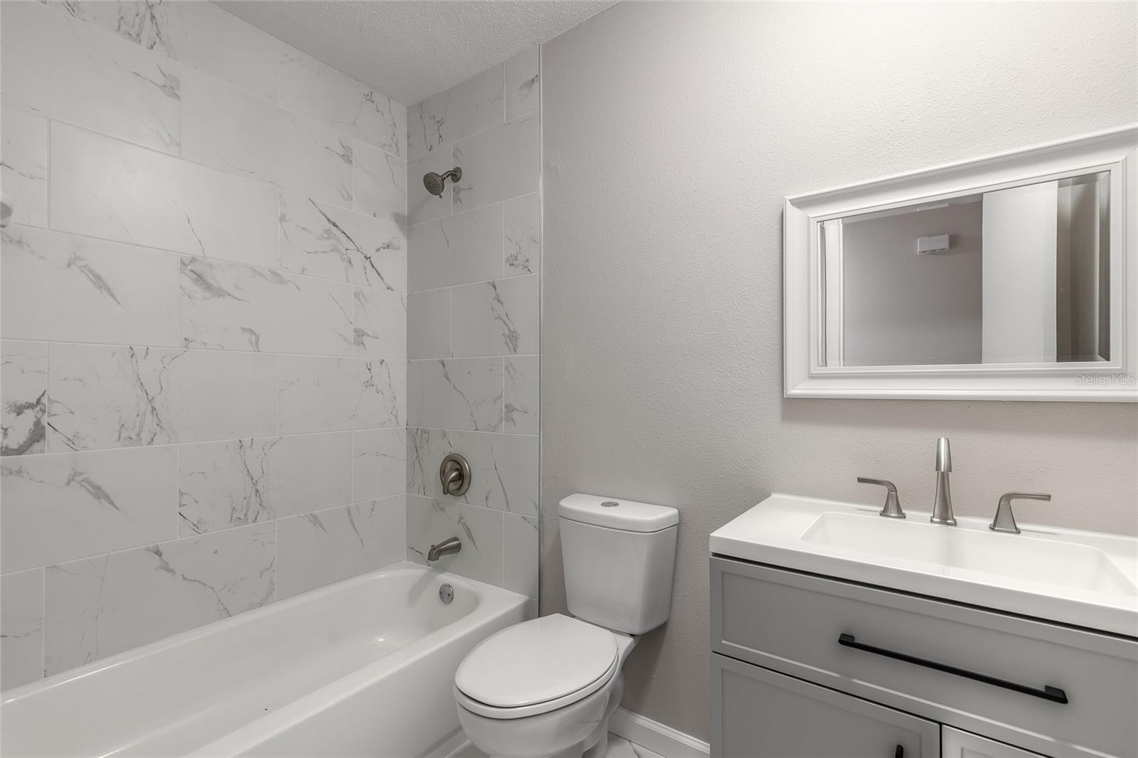 EDGEWATER HEIGHTS - Residential