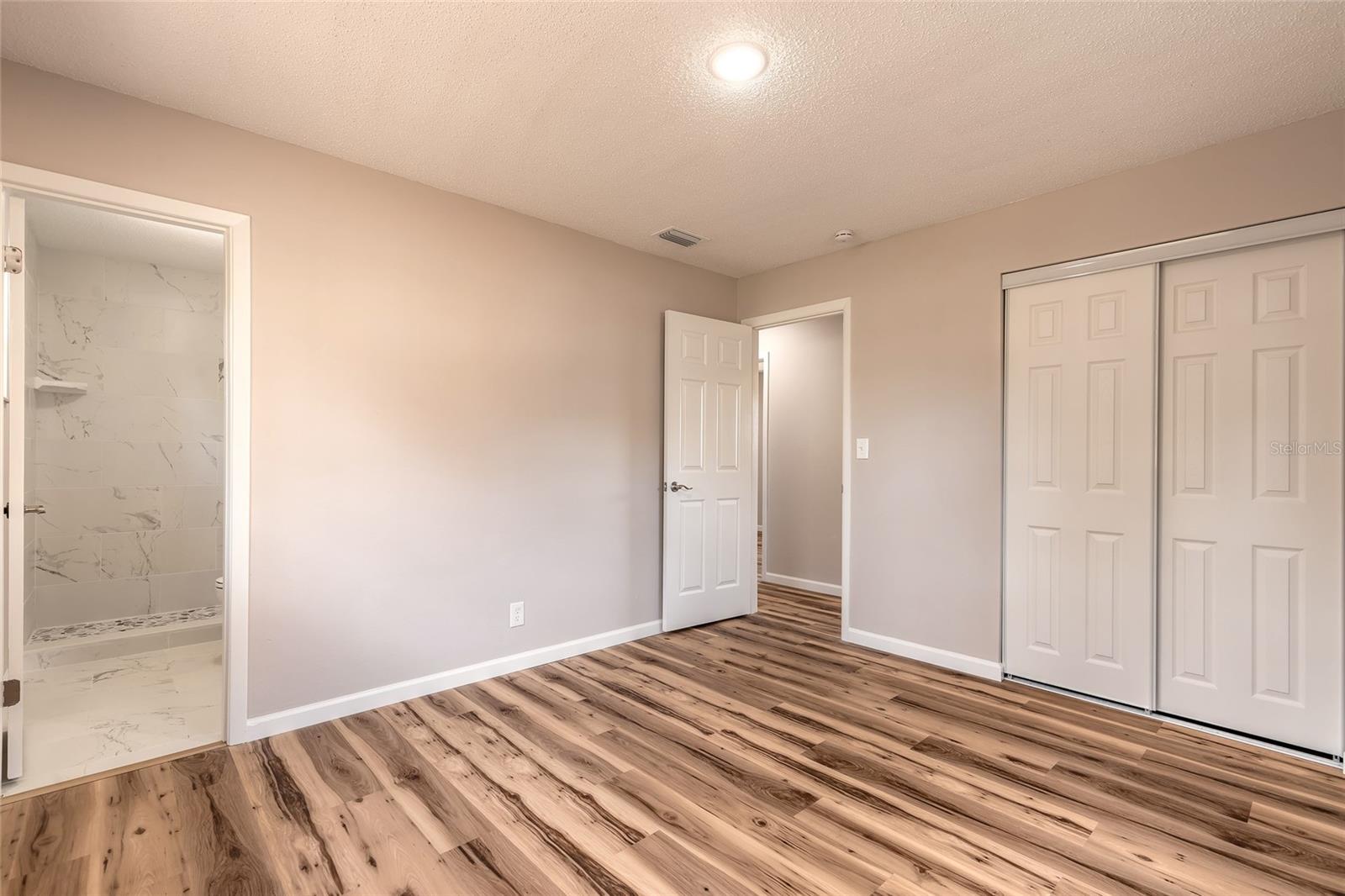 EDGEWATER HEIGHTS - Residential