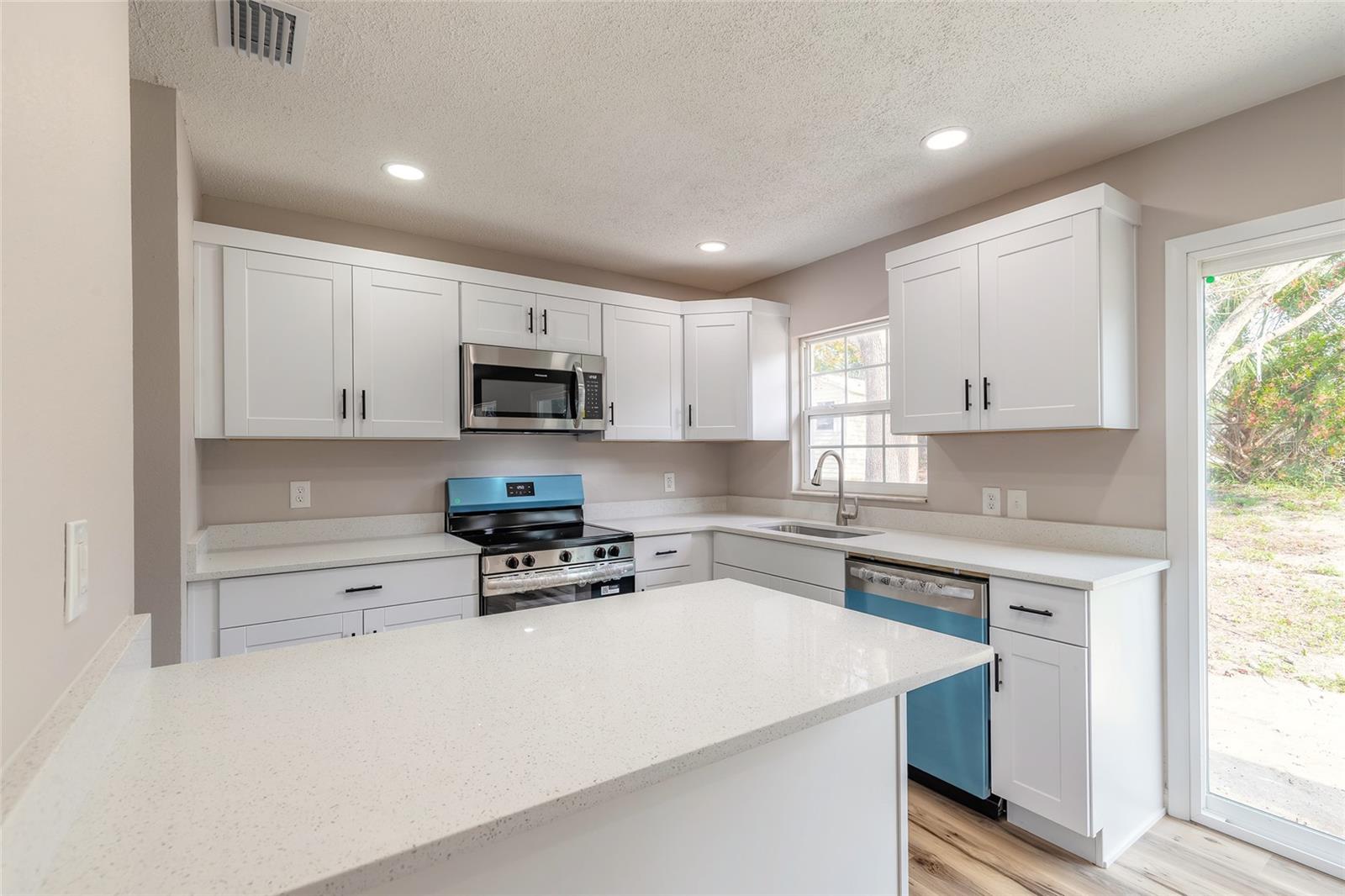 EDGEWATER HEIGHTS - Residential