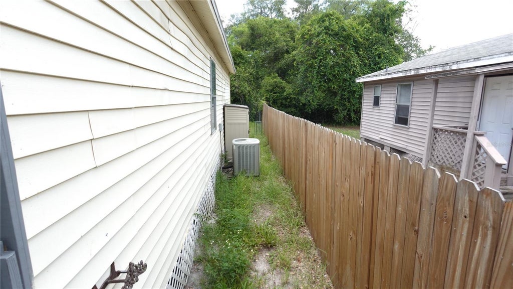 Photo of 3110 Gordon Court, Tampa, FL 33619 (MLS # TB8528570)