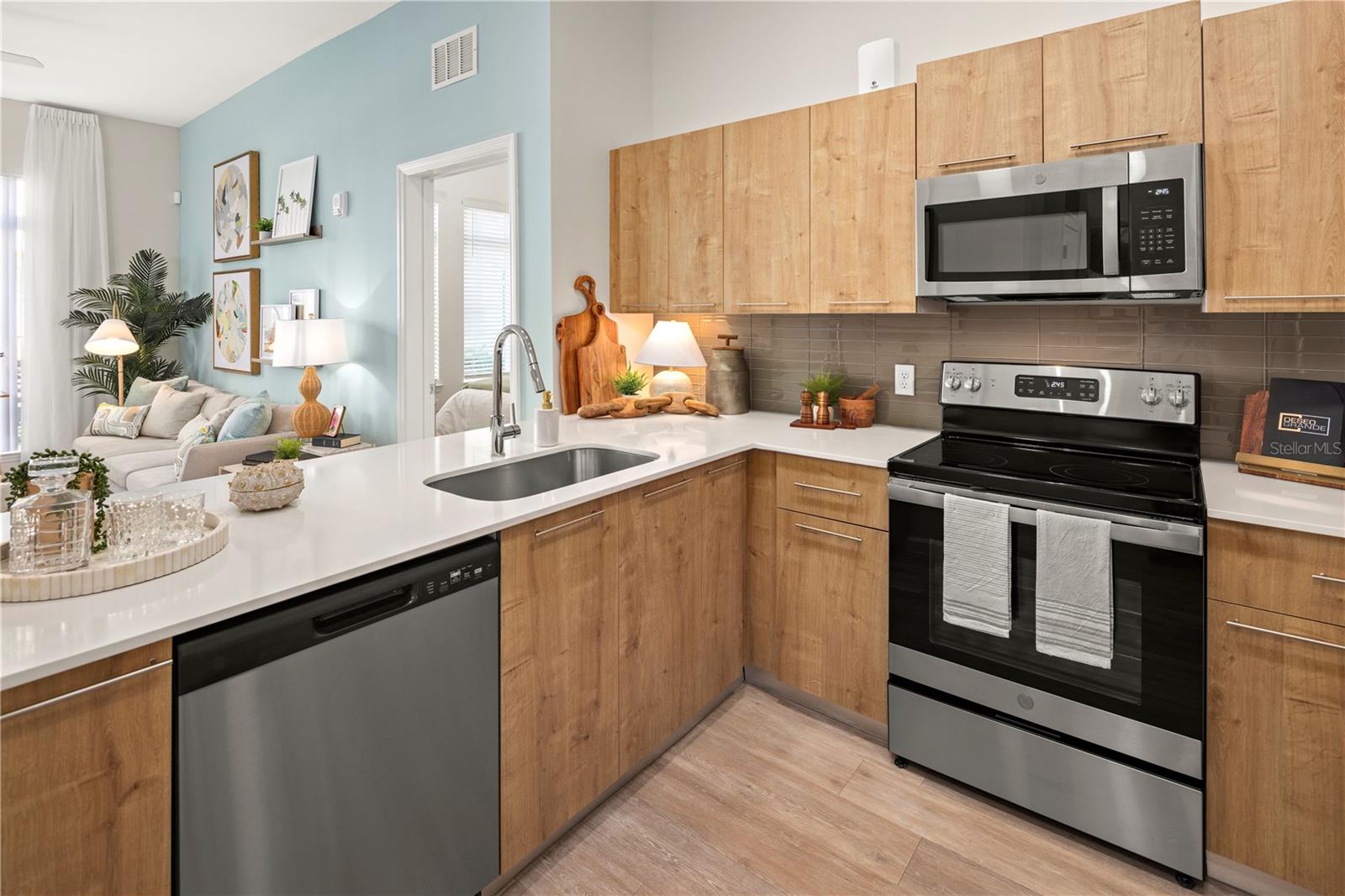 ARTEGON - Residential Lease