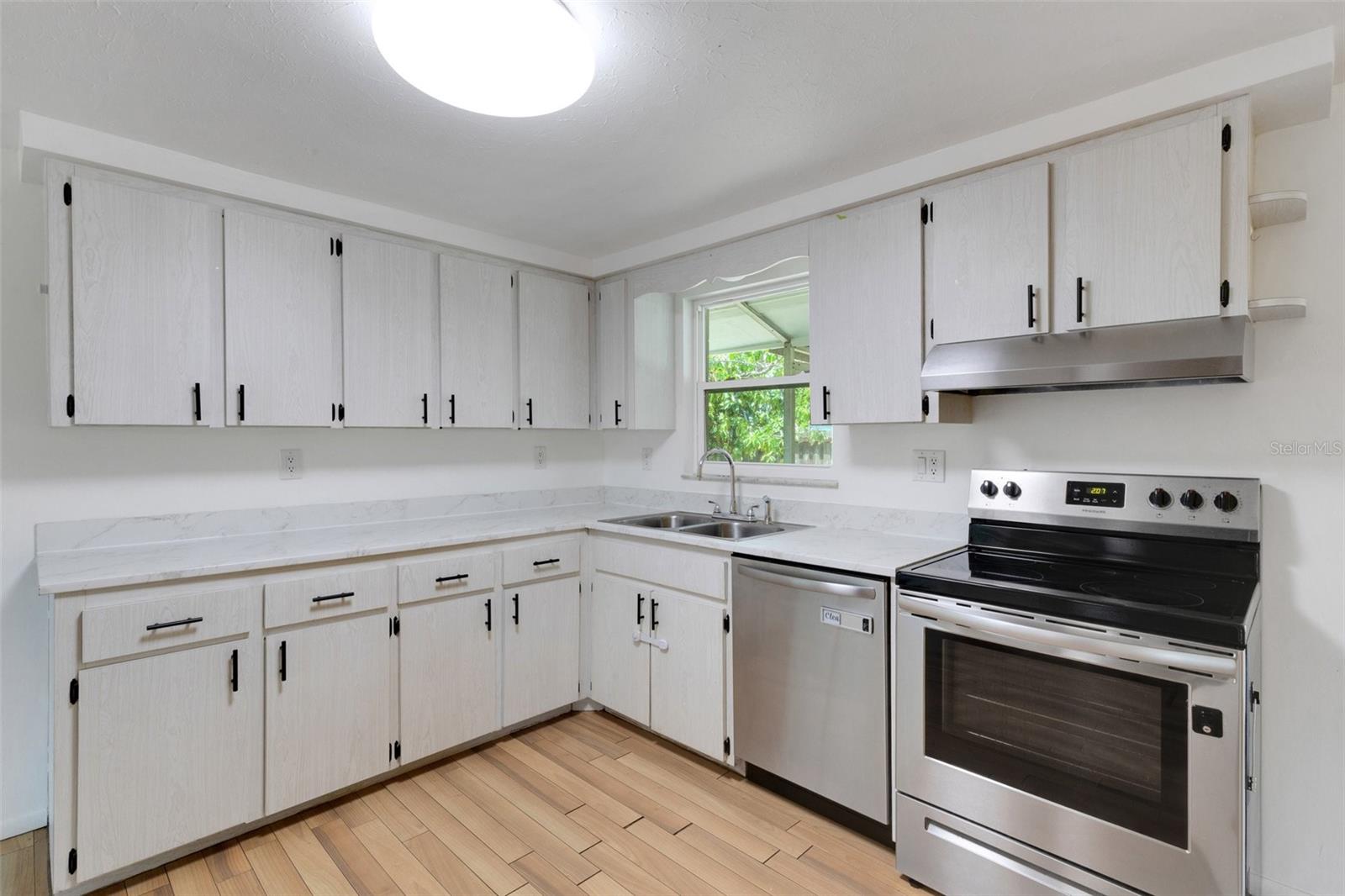 MARLAND COURT - Residential
