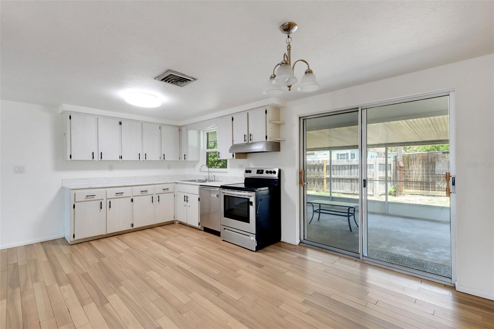 MARLAND COURT - Residential