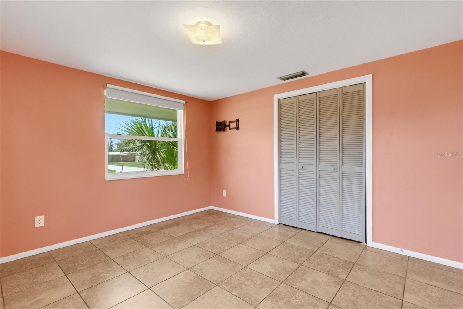MARLAND COURT - Residential