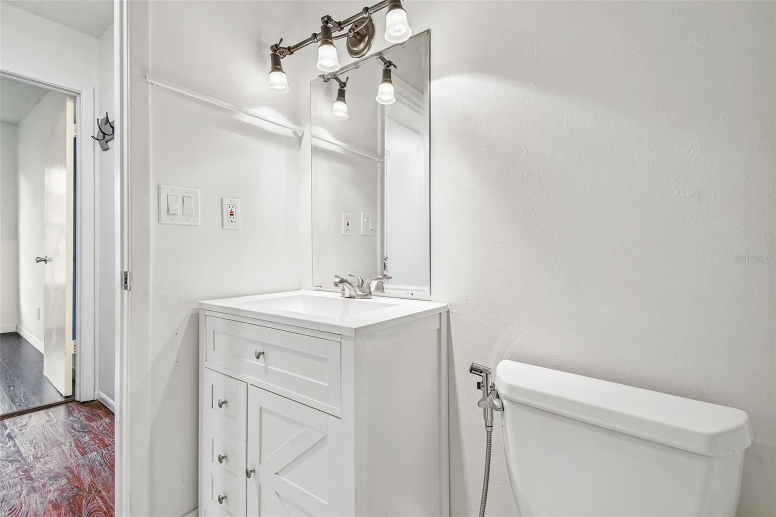 NORTH OAKS CONDO III - Residential