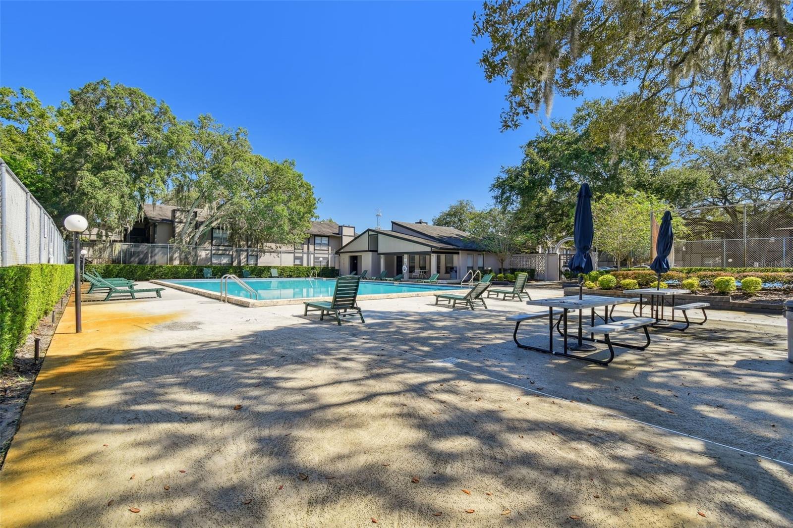 NORTH OAKS CONDO III - Residential