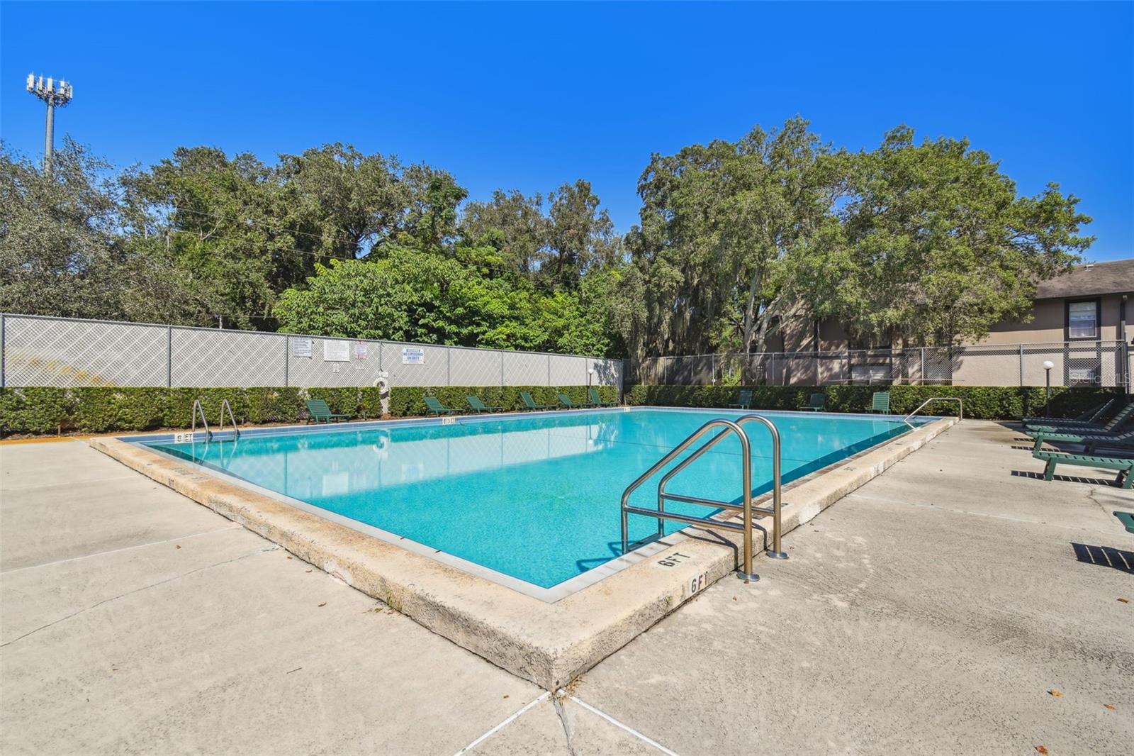 NORTH OAKS CONDO III - Residential