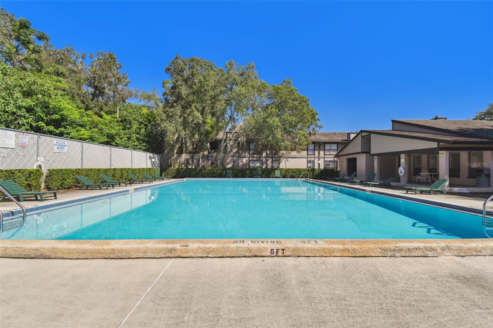 NORTH OAKS CONDO III - Residential