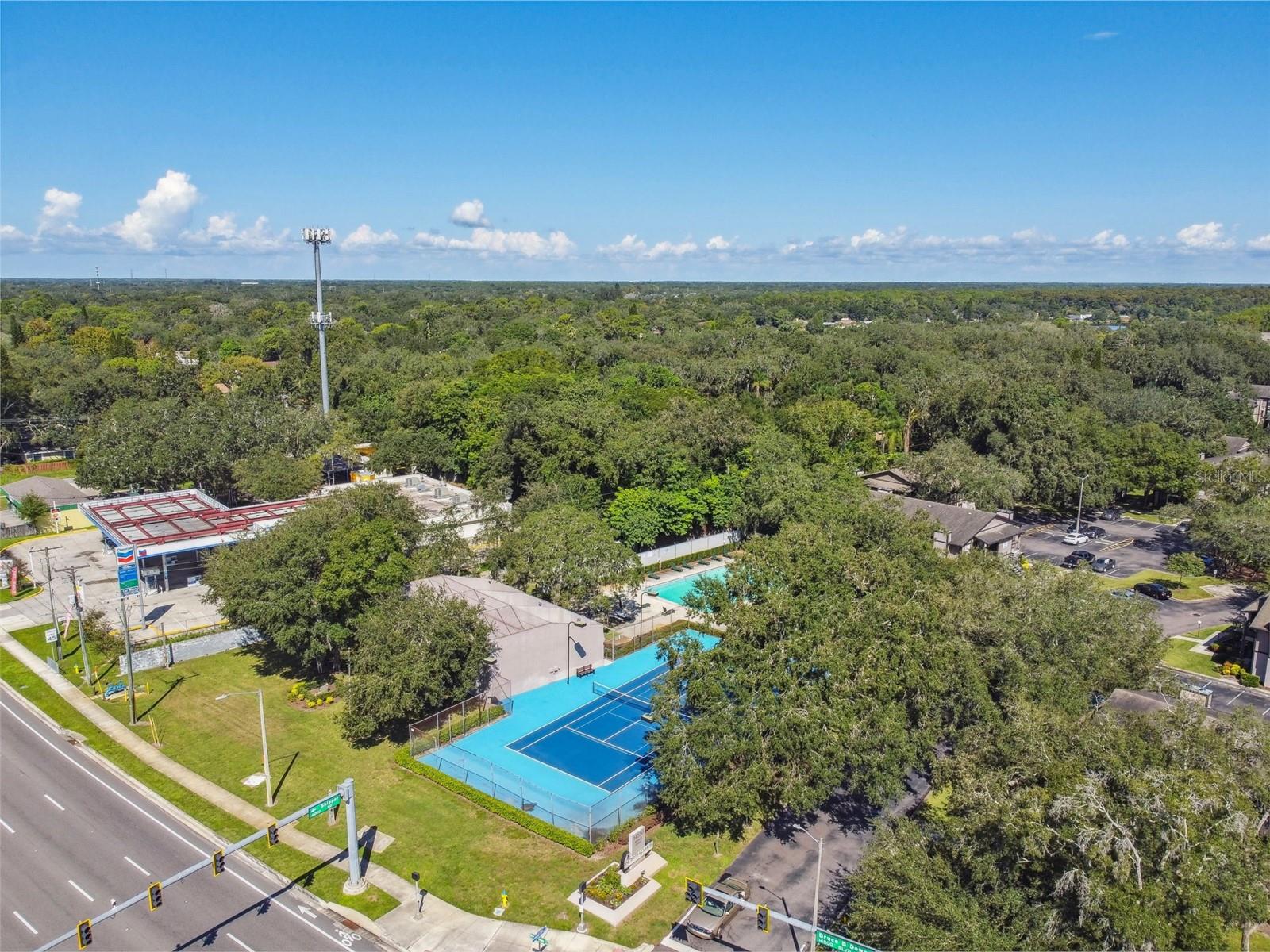 NORTH OAKS CONDO III - Residential
