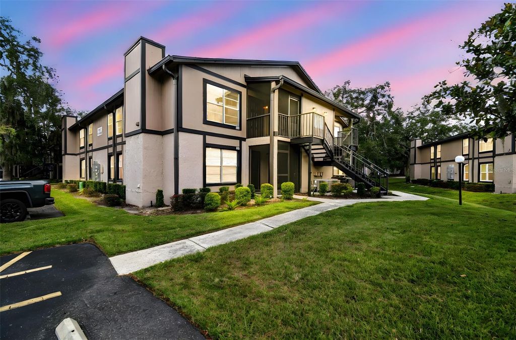 Photo of 4013 Dream Oak Place #202, Tampa, FL 33613 (MLS # TB8433001)