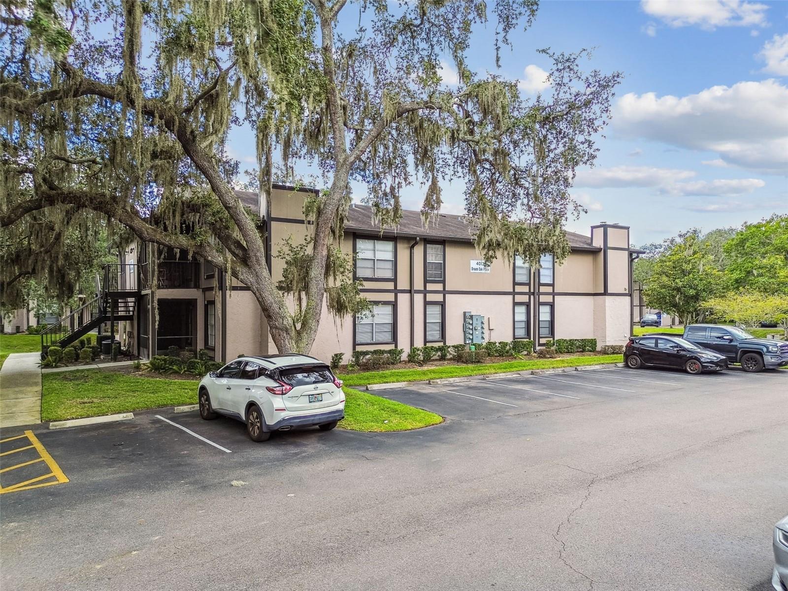 NORTH OAKS CONDO III - Residential