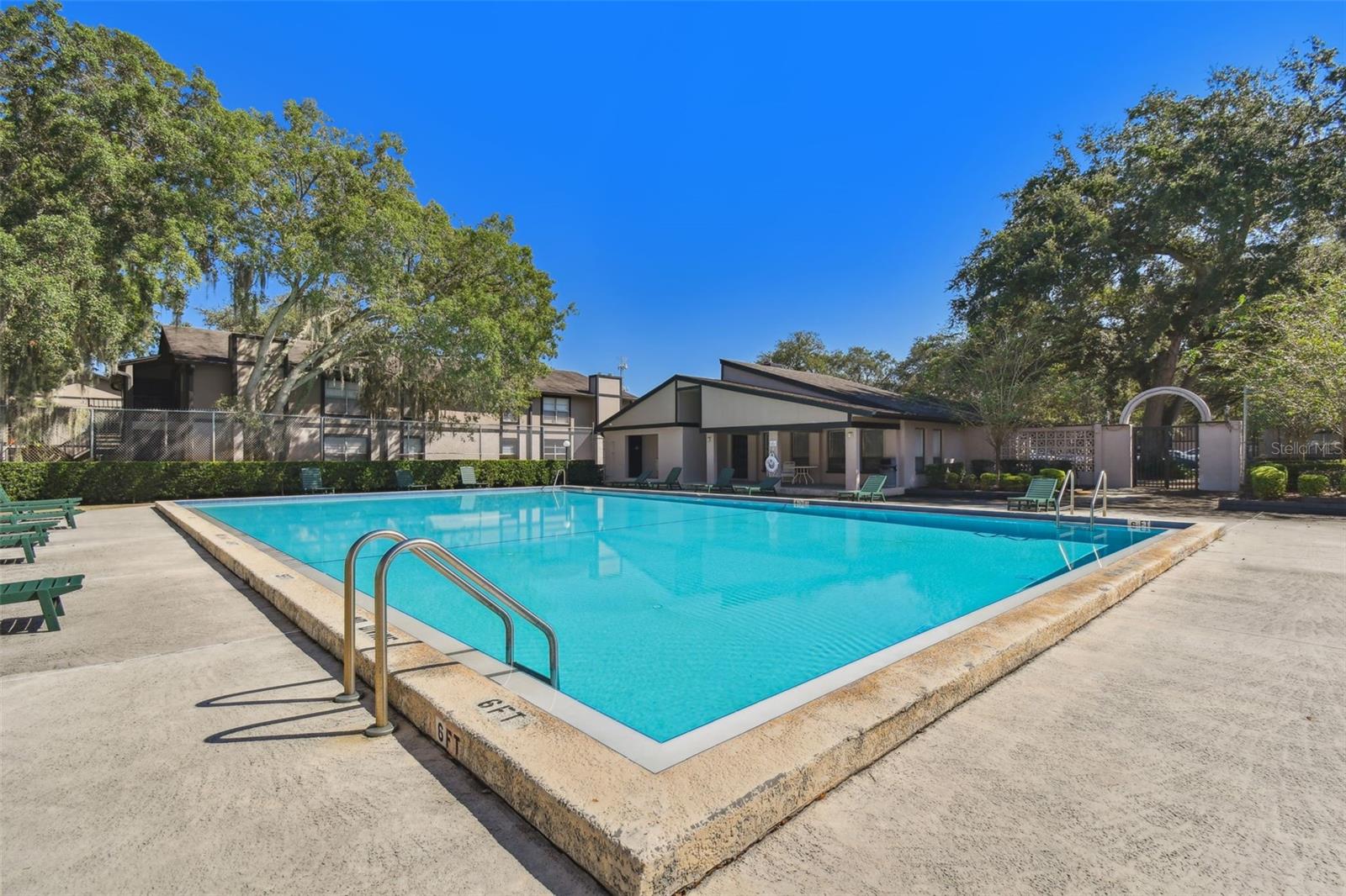 NORTH OAKS CONDO III - Residential