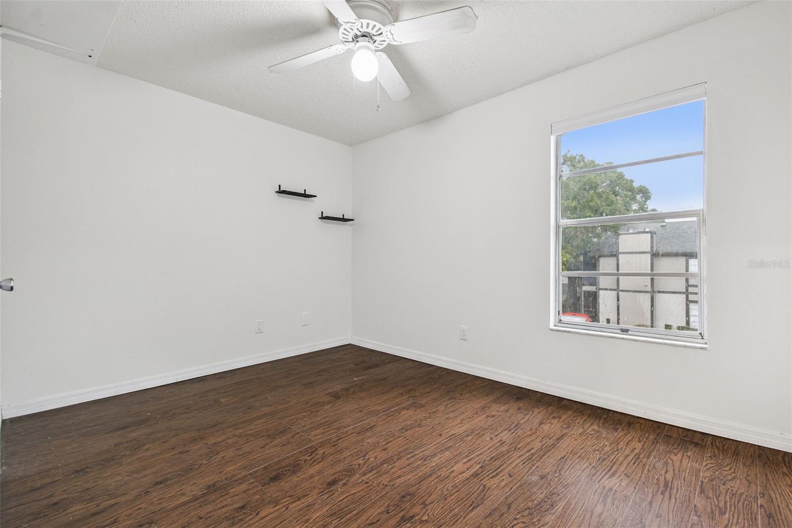 NORTH OAKS CONDO III - Residential