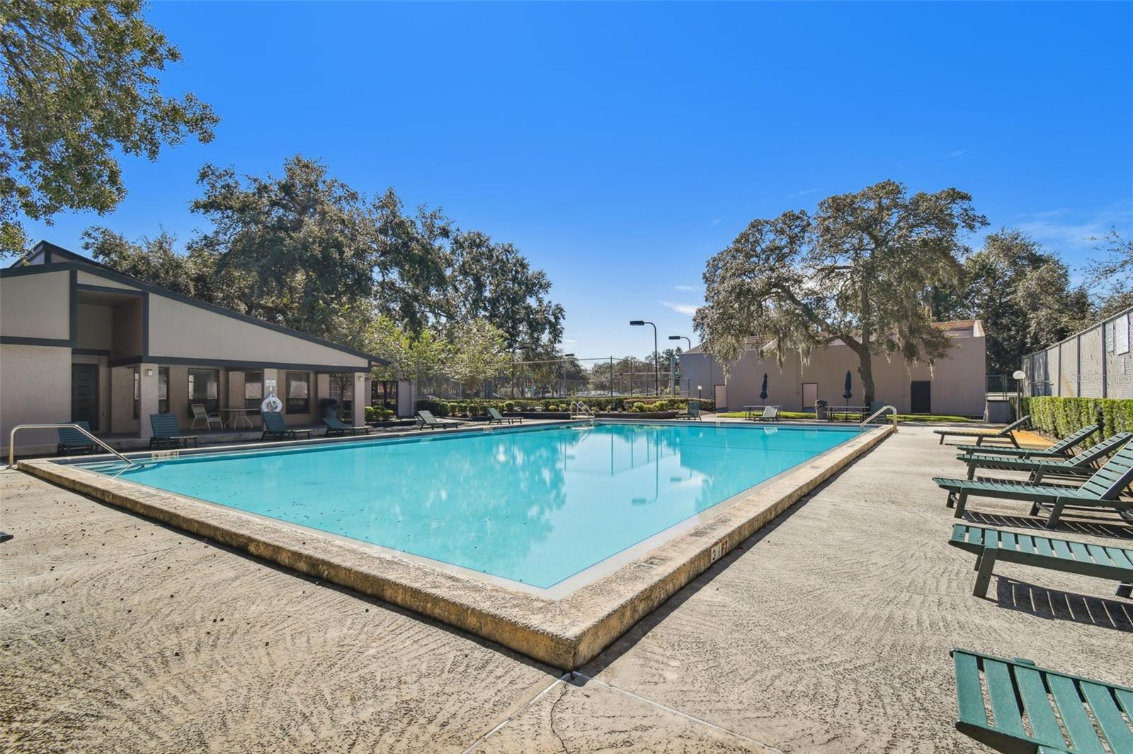 NORTH OAKS CONDO III - Residential
