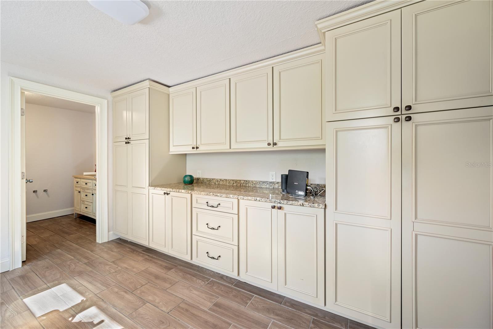 SUTHERLAND TOWN OF - Residential Lease