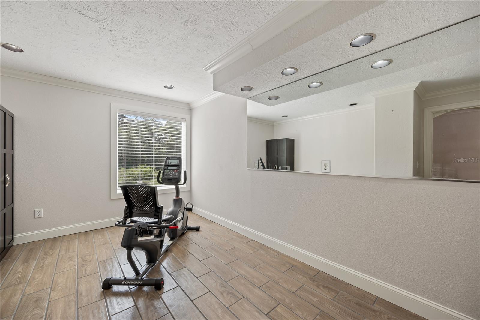 SUTHERLAND TOWN OF - Residential Lease