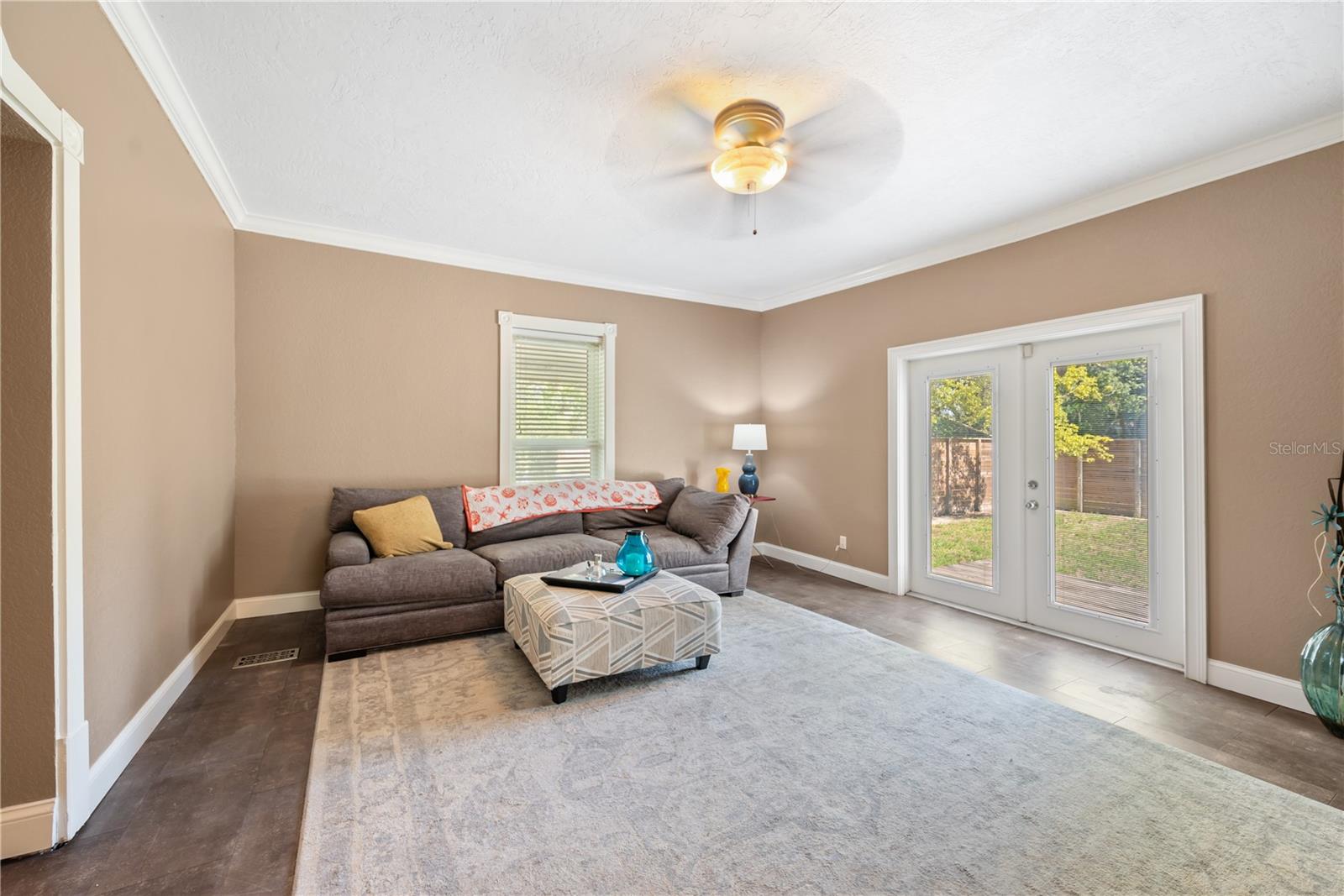 SUTHERLAND TOWN OF - Residential Lease