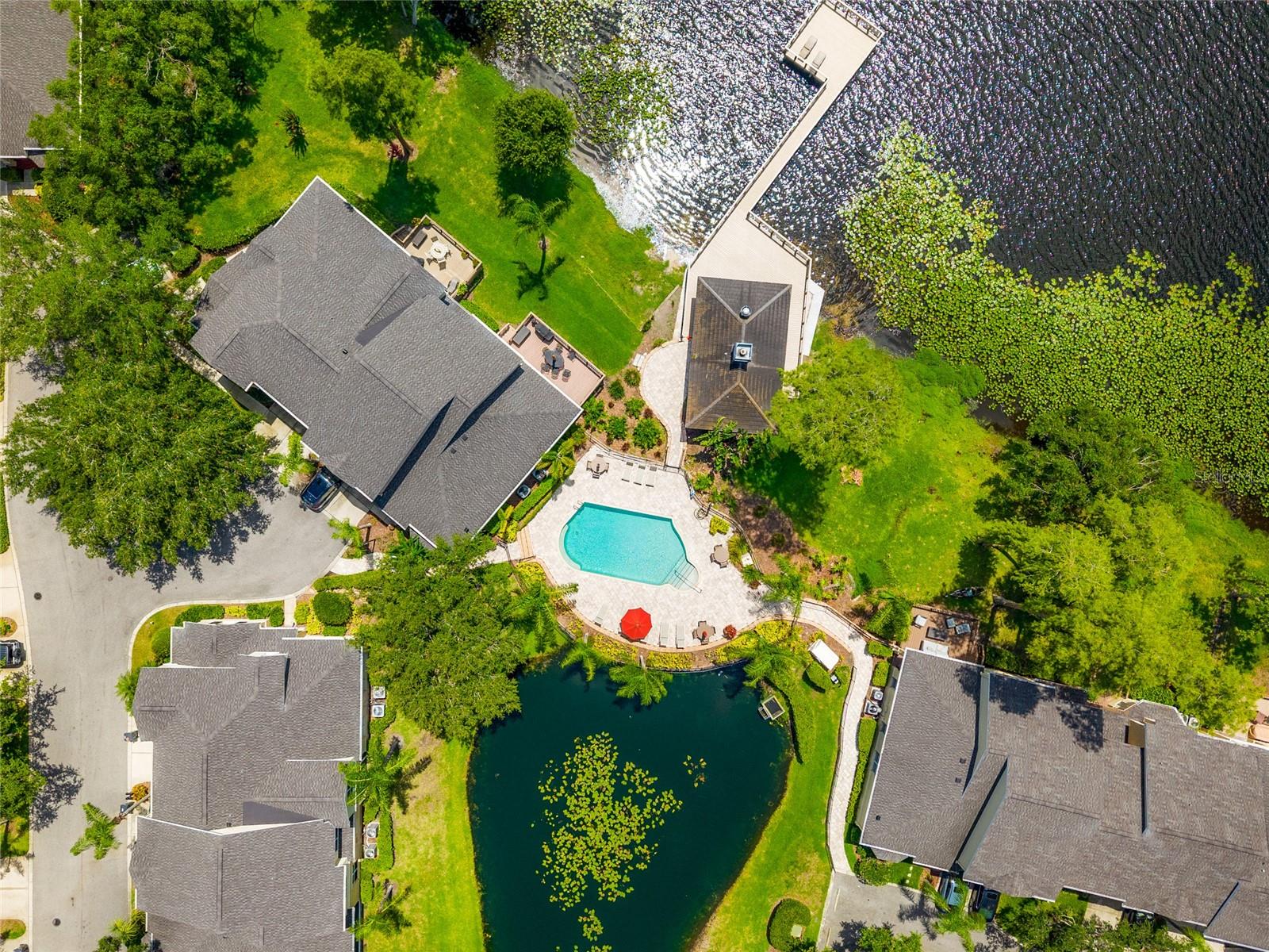 LAKESIDE TWNHMS - Residential