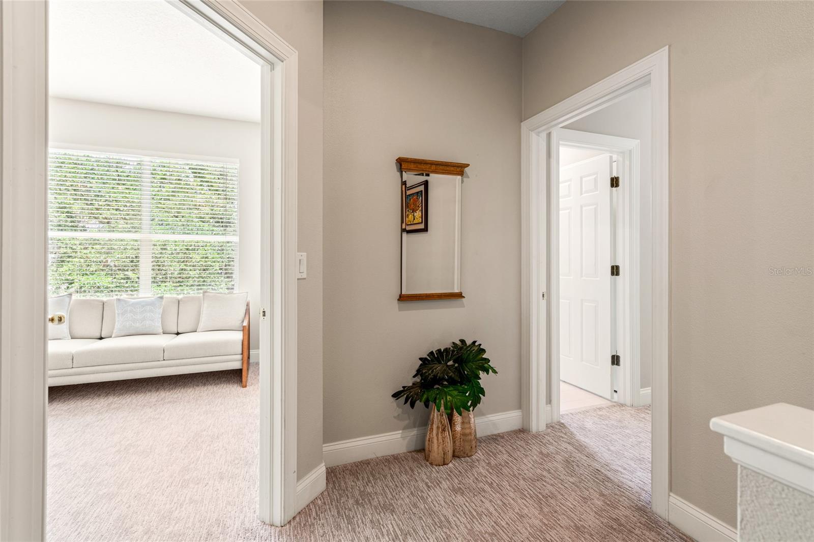 LAKESIDE TWNHMS - Residential