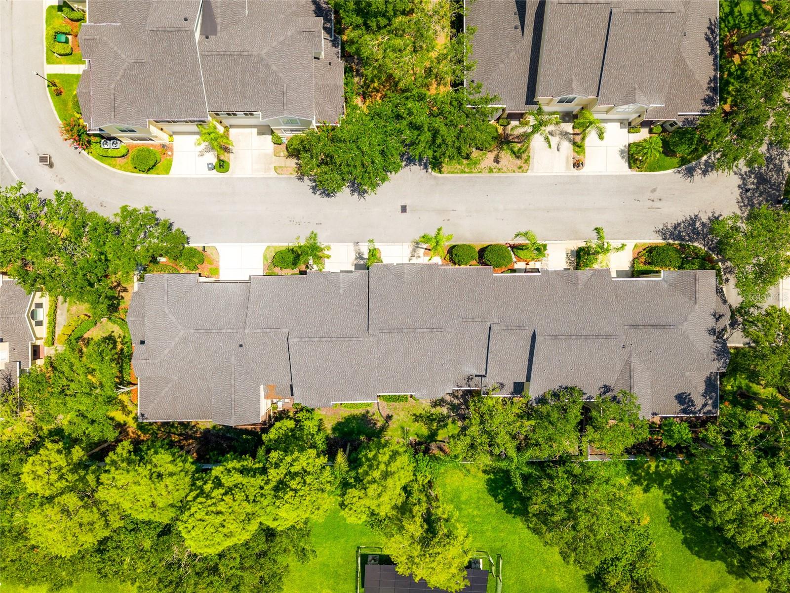 LAKESIDE TWNHMS - Residential