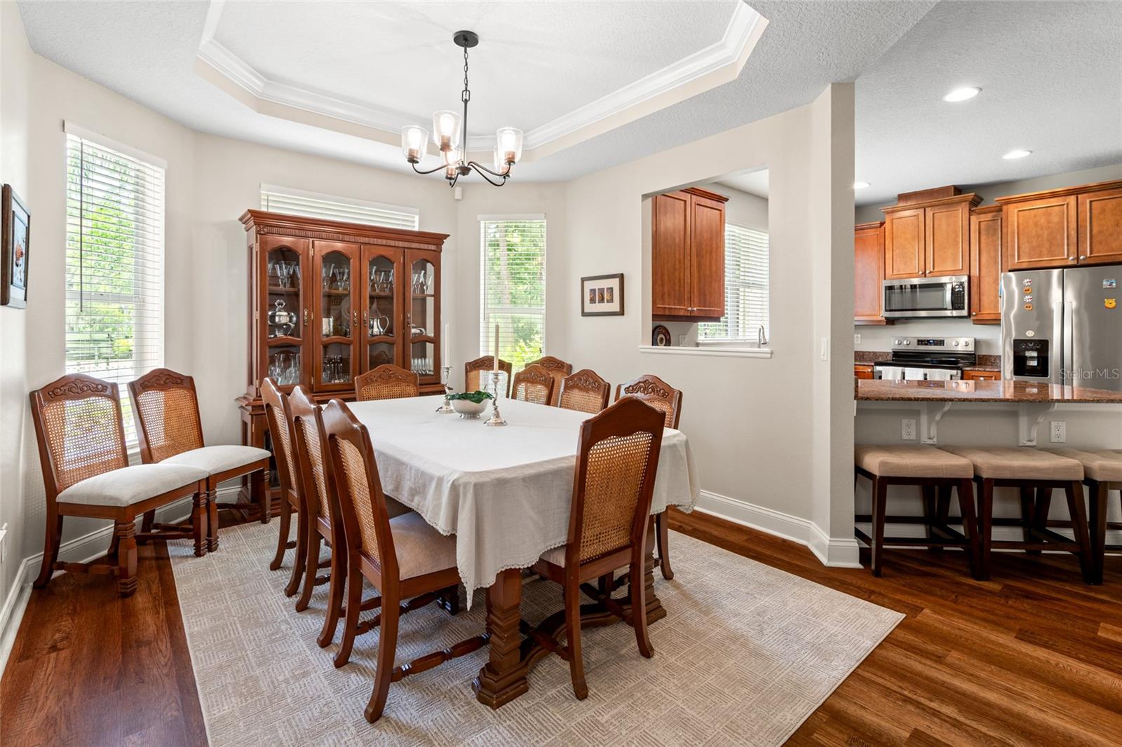 LAKESIDE TWNHMS - Residential