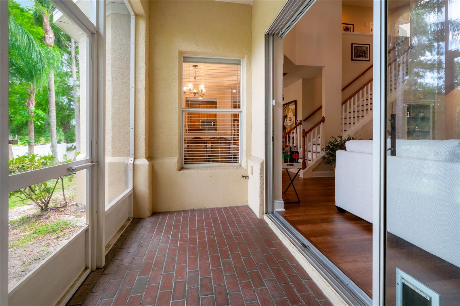 LAKESIDE TWNHMS - Residential